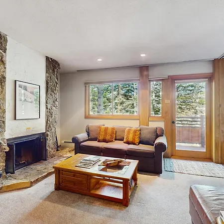Cozy Slopeside Condo